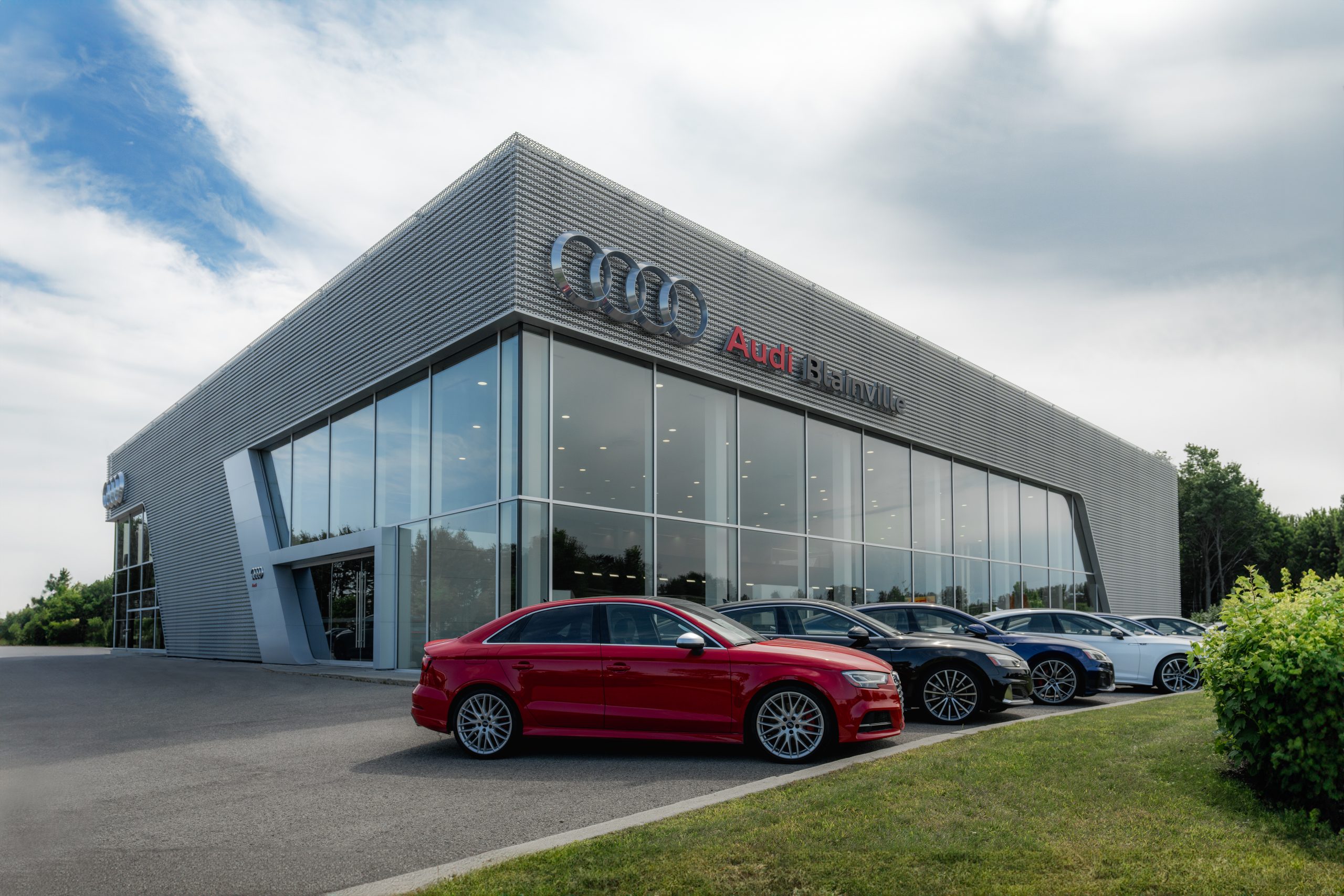 Projet installation de systèmes intérieurs par JTDN - Concessionnaire automobile Audi Blainville